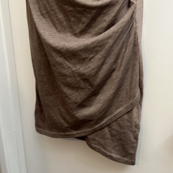 MELROSE AND MARKET Leith Ruched Body-Con Sleeveless Dress Medium Heather Brown - Picture 7 of 11